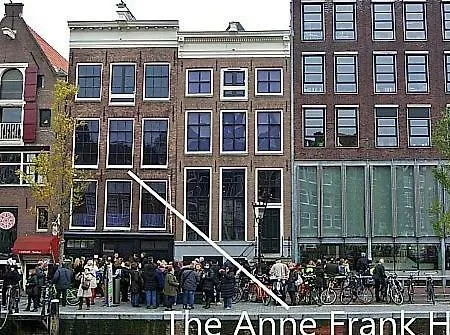 Beautiful Studio By The Cannel In Central *